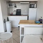 Au Bord De L'eau Rend La Vie à Appartement *